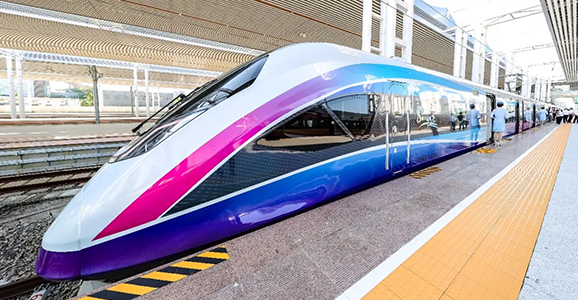 乘列车“海岛游” b体育必一官网智能为最“潮”列车三亚CINOVA2.0注入科技...